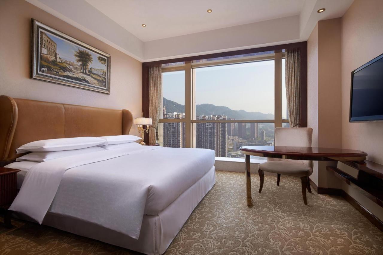 Sheraton Chongqing Hotel Bagian luar foto