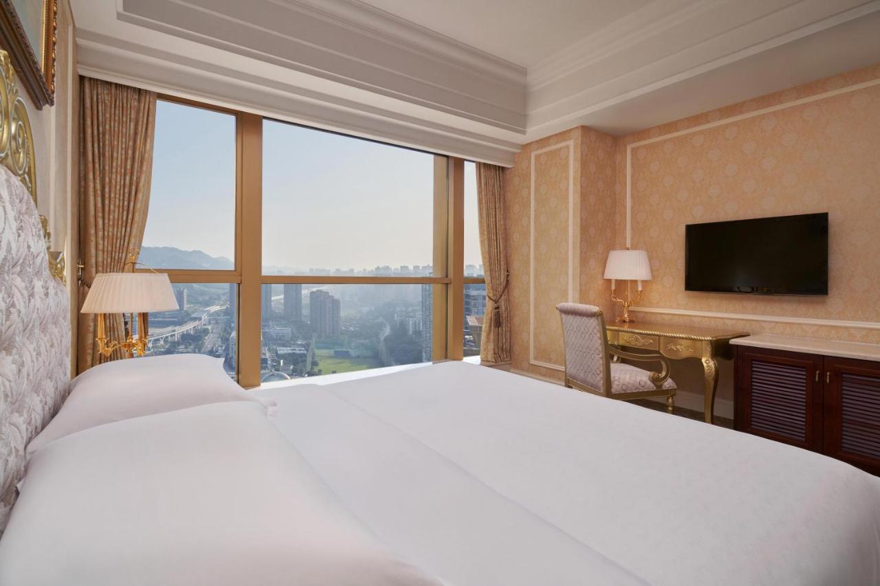 Sheraton Chongqing Hotel Bagian luar foto