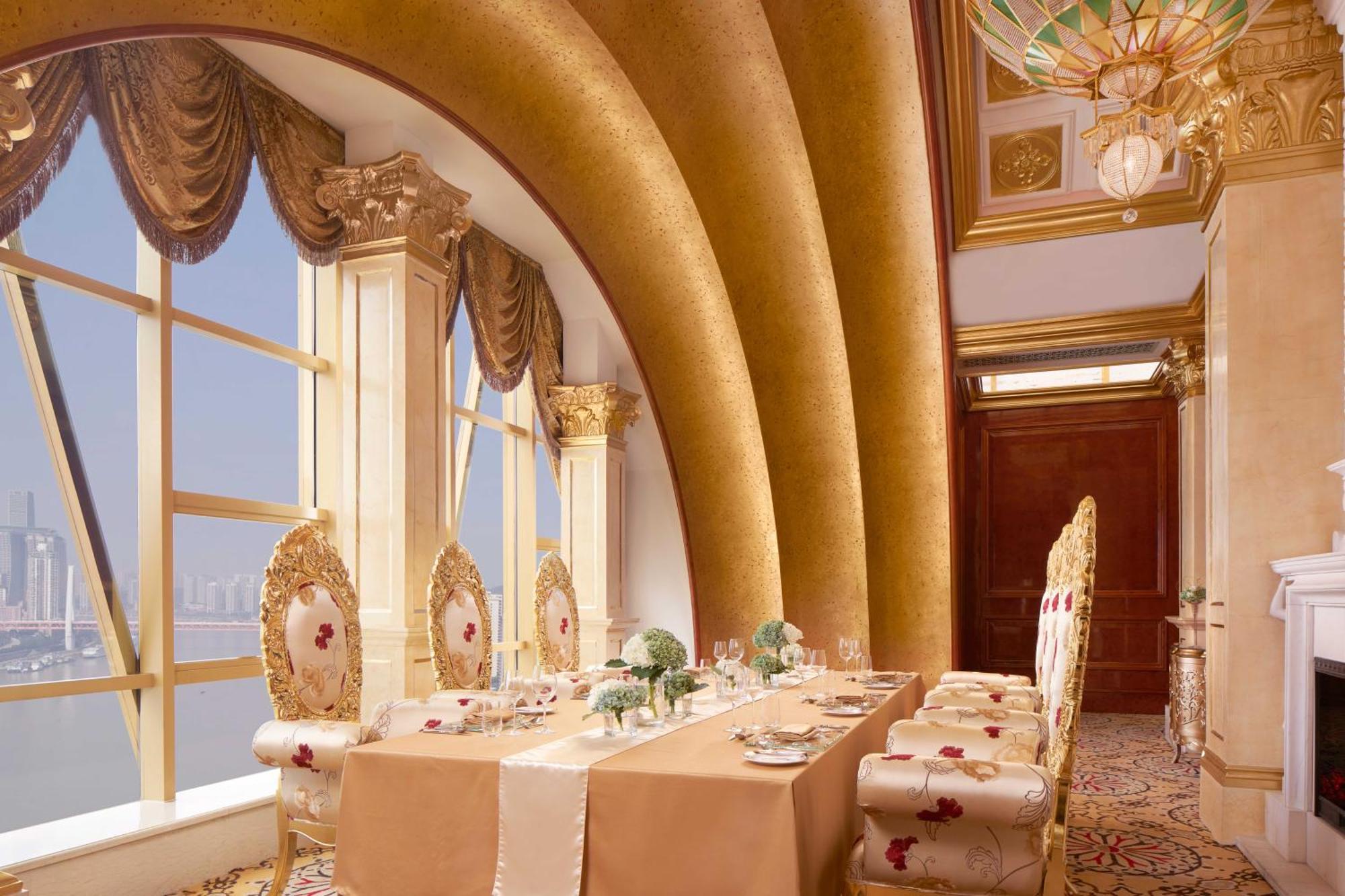 Sheraton Chongqing Hotel Bagian luar foto