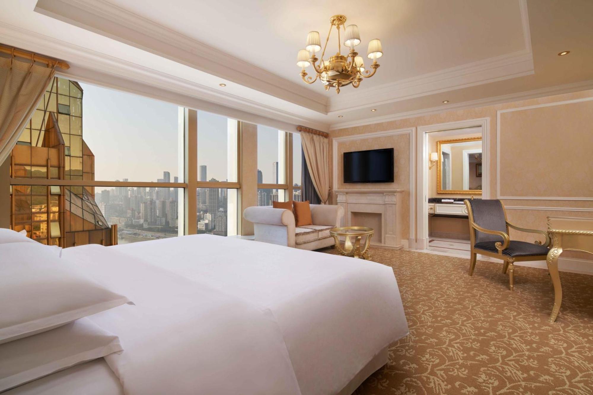 Sheraton Chongqing Hotel Bagian luar foto