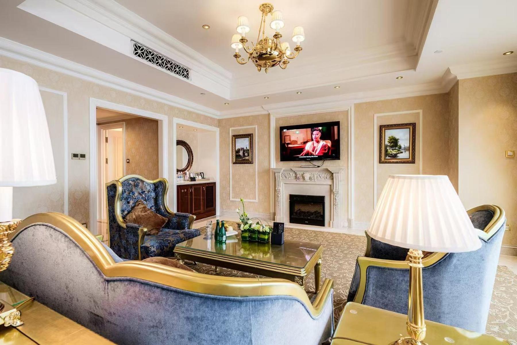 Sheraton Chongqing Hotel Bagian luar foto