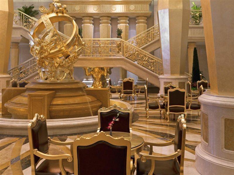 Sheraton Chongqing Hotel Bagian luar foto