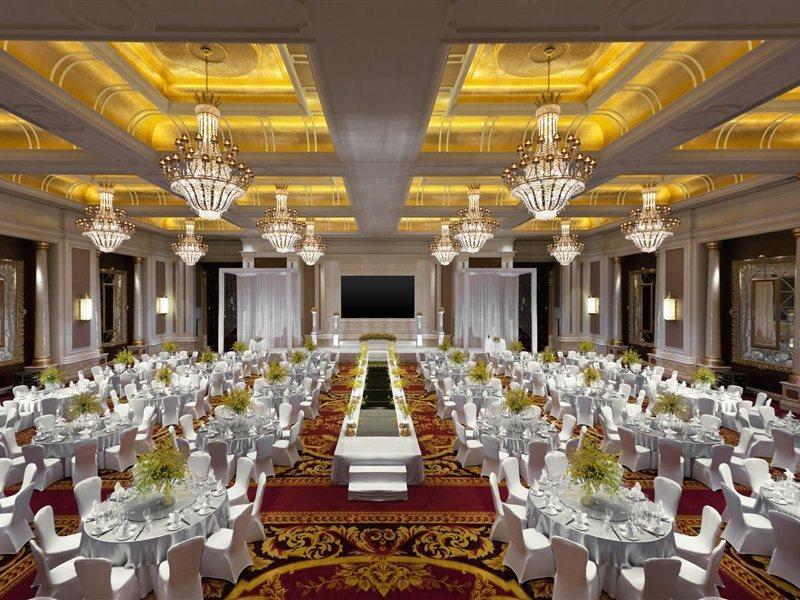 Sheraton Chongqing Hotel Bagian luar foto
